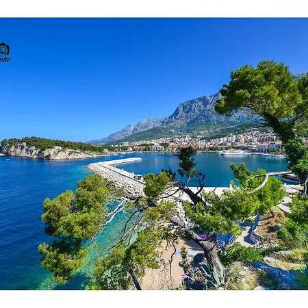 Elda * Makarska