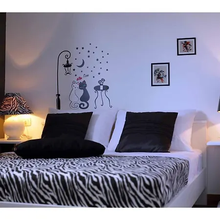 埃尔达公寓 公寓 *